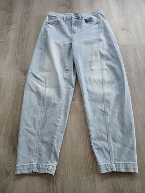 Judy Blue Barrel leg Stretch Jeans